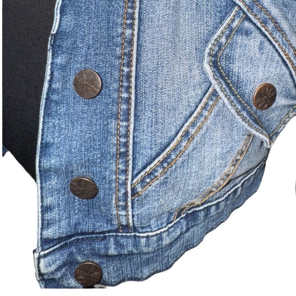 Younique Cropped Y2K Stretch Denim Jean Jacket Size Small Festival Layering - Picture 4 of 8